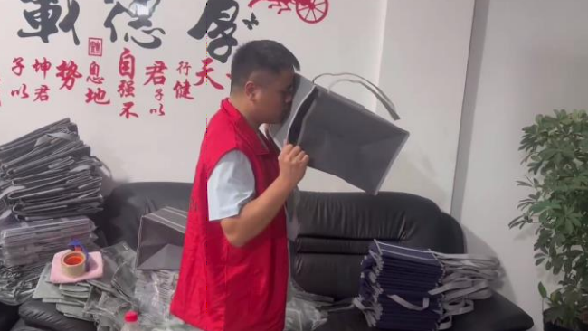 Professional packing process in factory